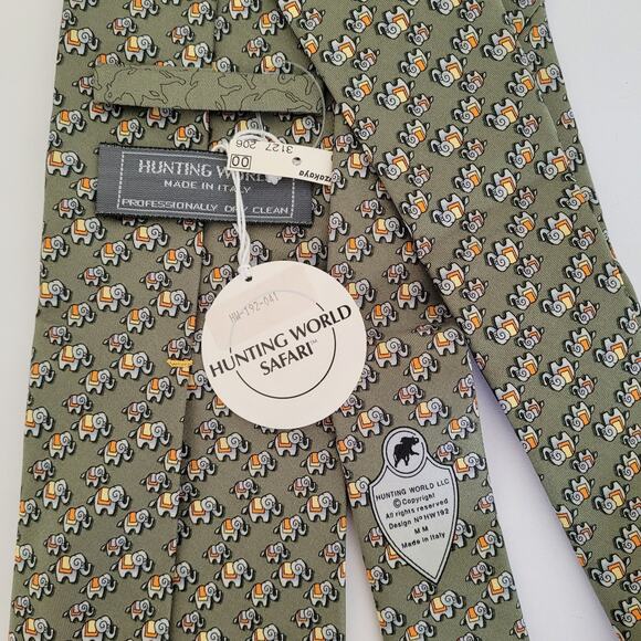 Hunting World Safari Men's Neck Tie Necktie Designer Silk Green Elephant New - Picture 3 of 5